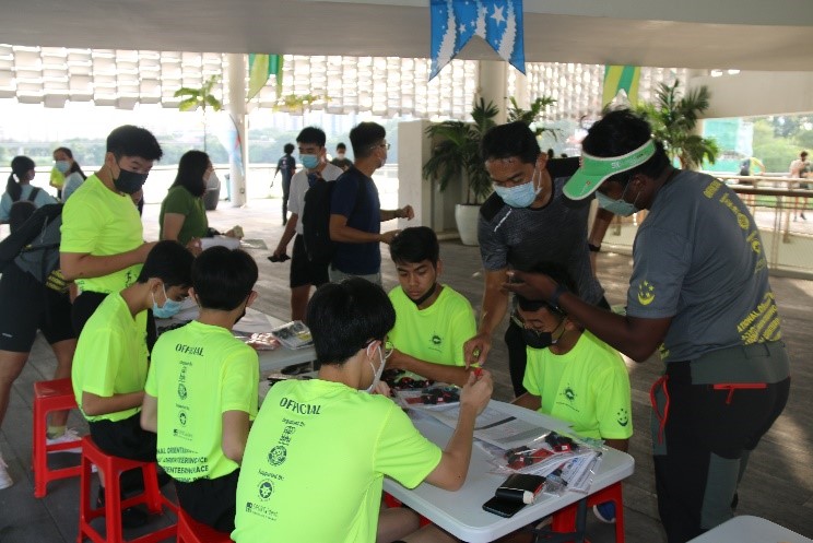 Student Leaders involved in race registration